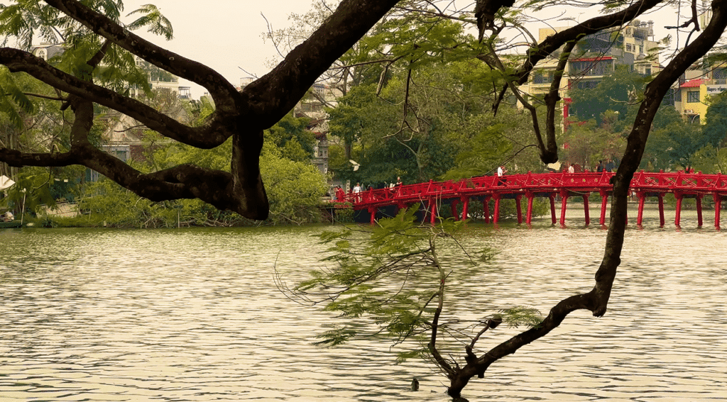 hanoi lake 1 (1)